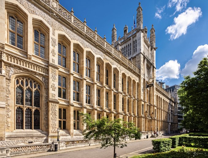 King`s College London